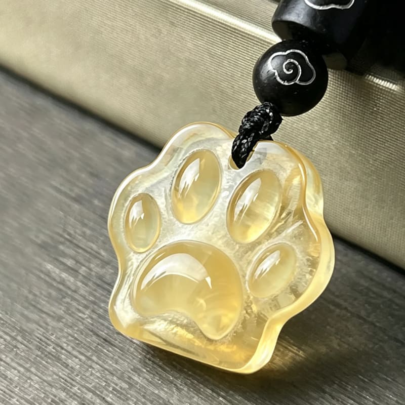 彩色爪印吊墜佩戴或陳列效果