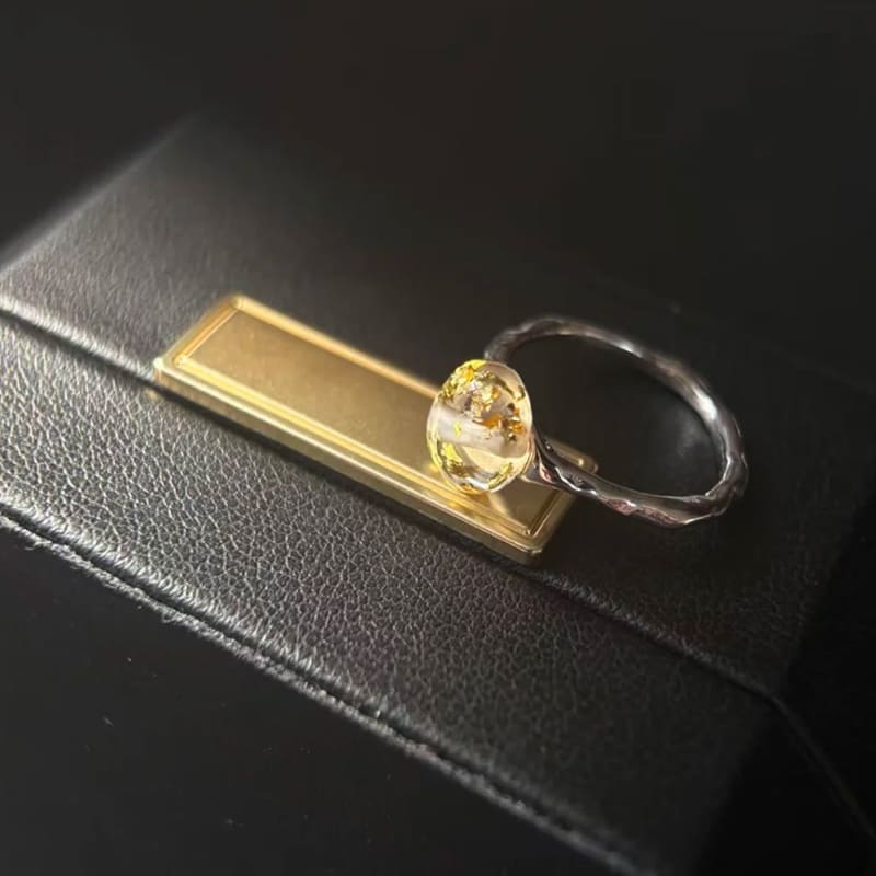 透明圓石紀念戒指產品展示